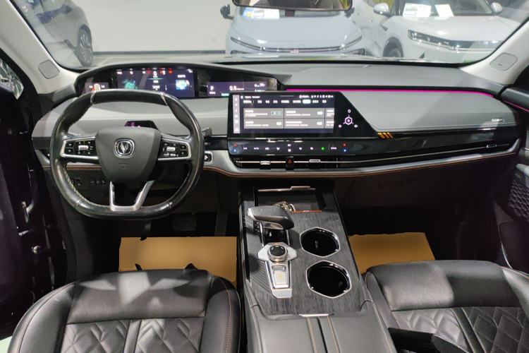 Used CHANGAN UNI-K 2021 2.0T Prestige Edition Center Console
