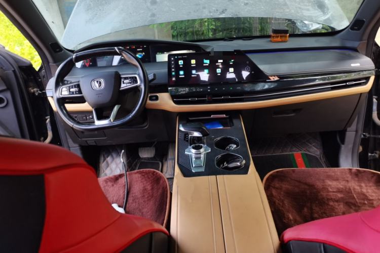 Used CHANGAN UNI-K 2021 2.0T Prestige Edition Center Console