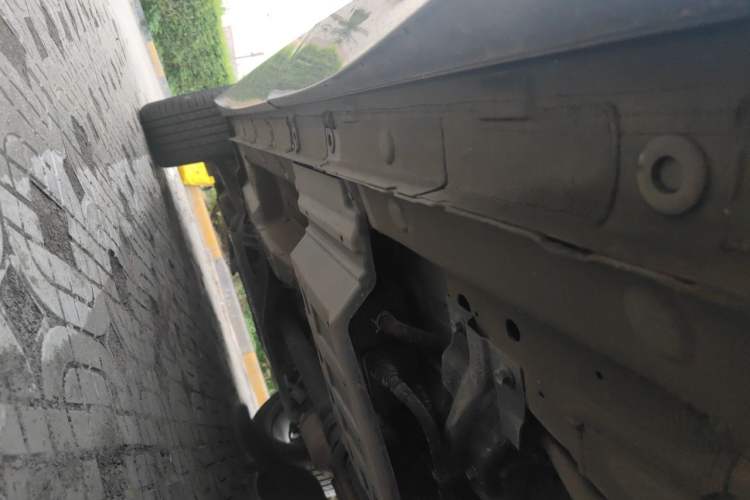 Used CHANGAN UNI-K 2021 2.0T All-Wheel Drive Prestige Version Chassis Rear Left
