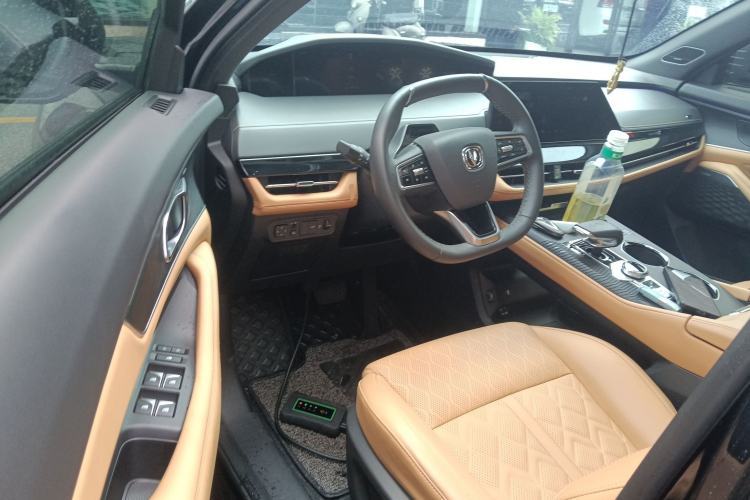Used CHANGAN UNI-K 2021 2.0T All-Wheel Drive Prestige Version Driver Seat