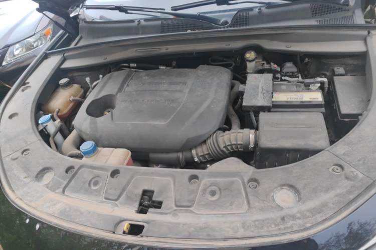 Used CHANGAN UNI-K 2021 2.0T All-Wheel Drive Prestige Version Engine Bay