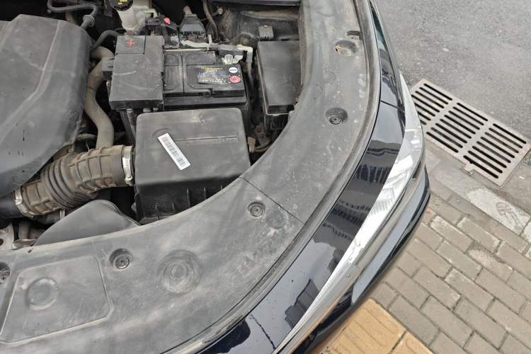 Used CHANGAN UNI-K 2021 2.0T Prestige Edition Engine Bay Left