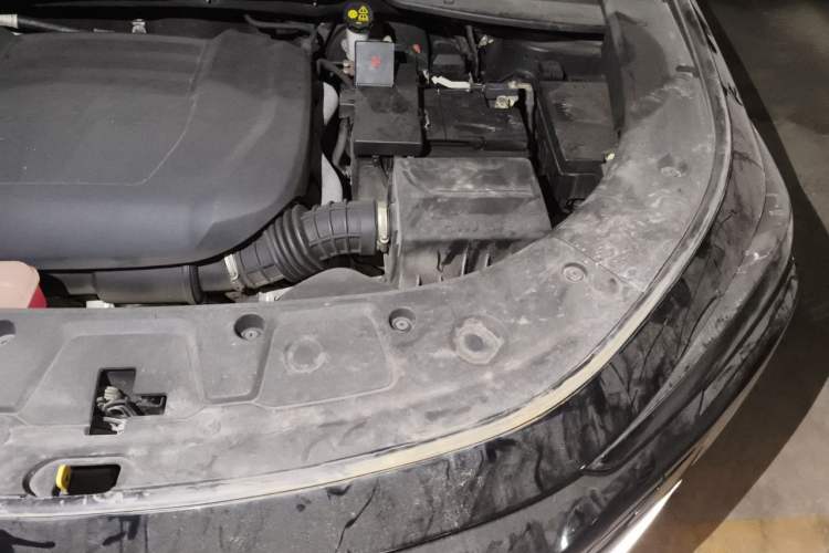 Used CHANGAN UNI-K 2021 2.0T Prestige Edition Engine Bay Left