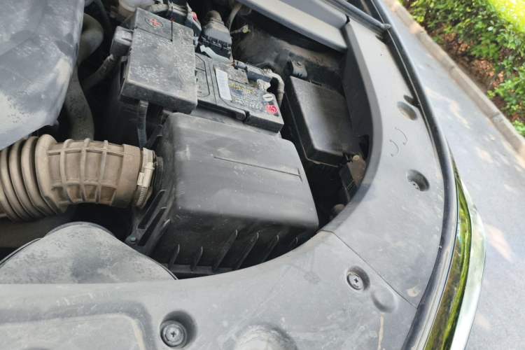 Used CHANGAN UNI-K 2021 2.0T Excellence Edition Engine Bay Left