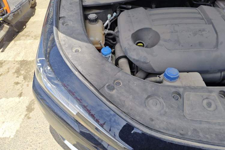 Used CHANGAN UNI-K 2021 2.0T Excellence Edition Engine Bay Right