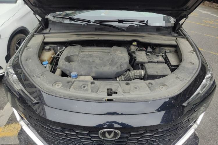 Used CHANGAN UNI-K 2021 2.0T All-Wheel Drive Prestige Version Engine Bay