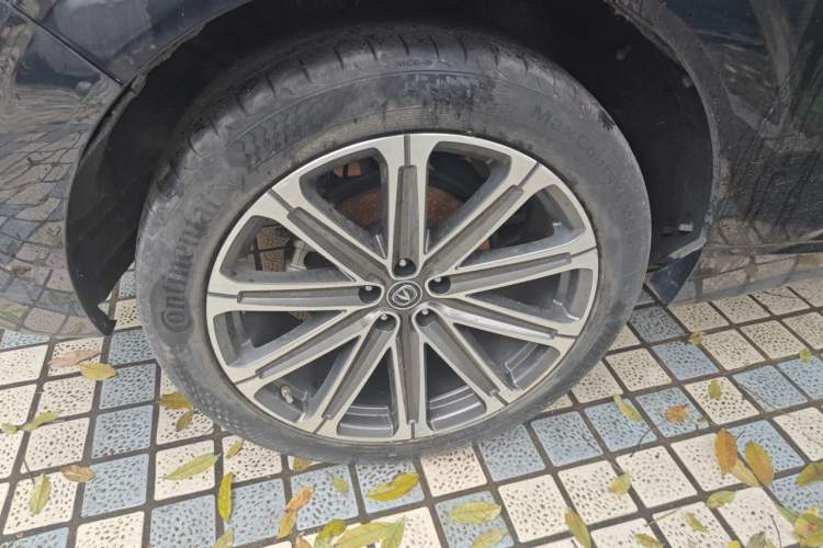 Used CHANGAN UNI-K 2021 2.0T All-Wheel Drive Prestige Version Exterior 7