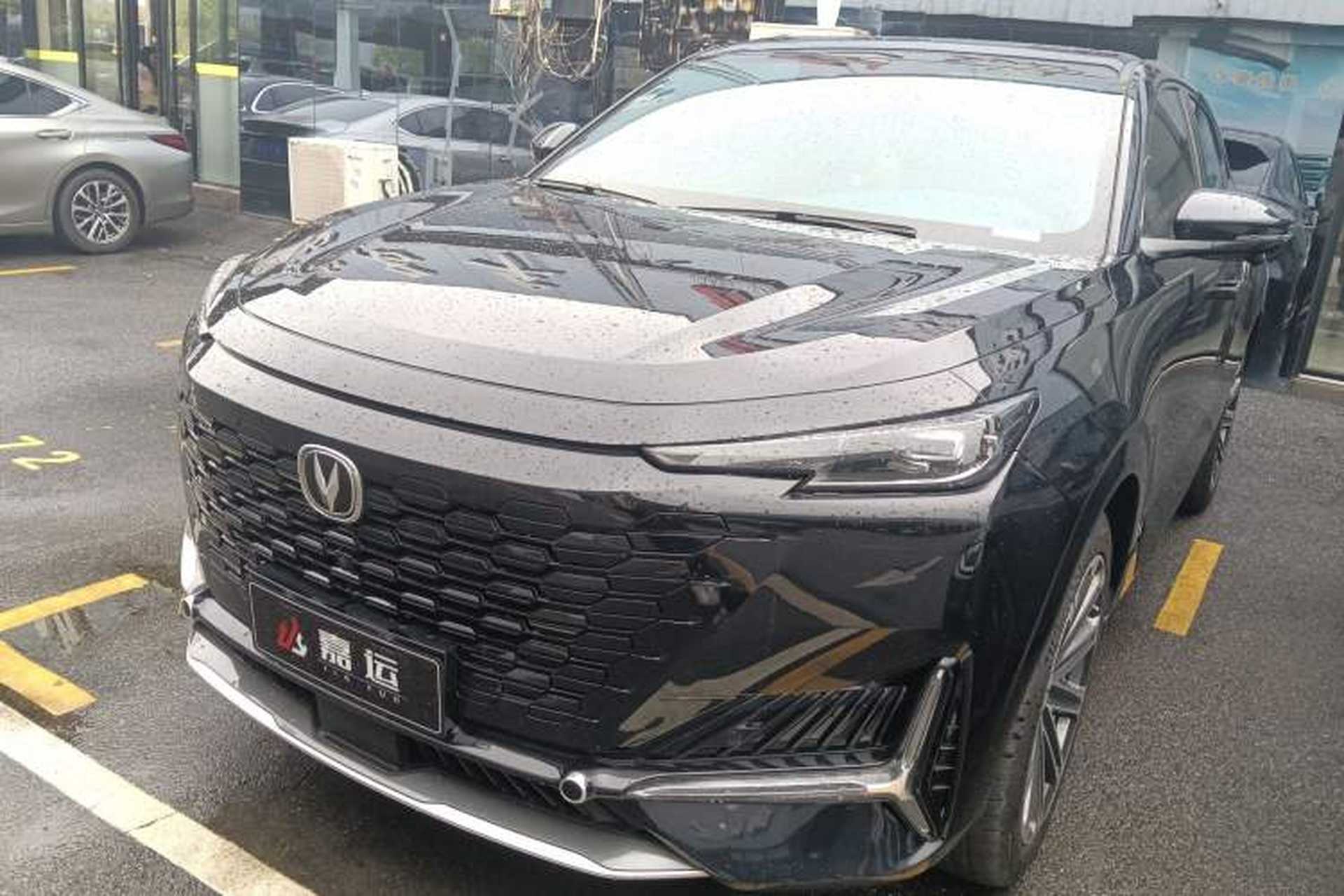Used CHANGAN UNI-K 2021 2.0T All-Wheel Drive Prestige Version Front Left 45 Deg