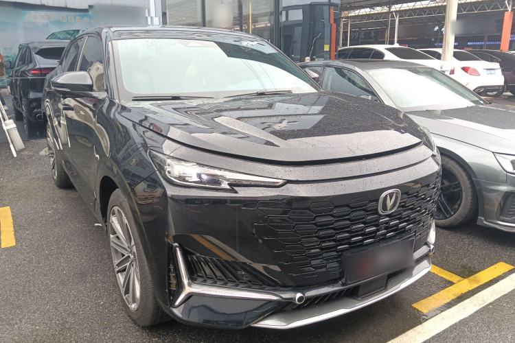 Used CHANGAN UNI-K 2021 2.0T All-Wheel Drive Prestige Version Front Right 45 Deg