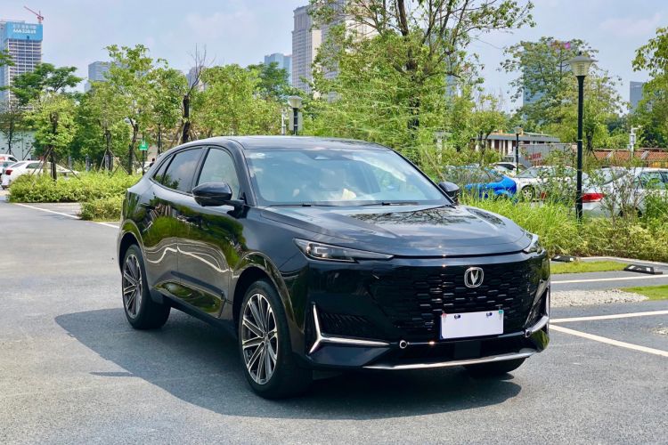 Used CHANGAN UNI-K 2021 2.0T All-Wheel Drive Prestige Version Front Right 45 Deg