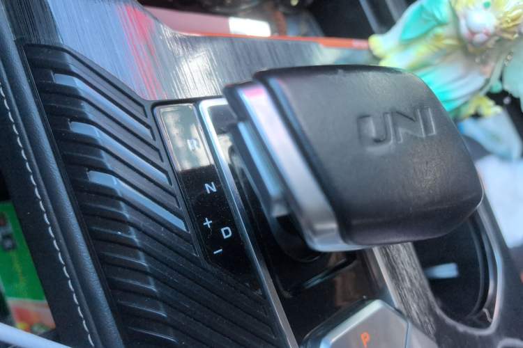 Used CHANGAN UNI-K 2021 2.0T Excellence Edition Gear Lever