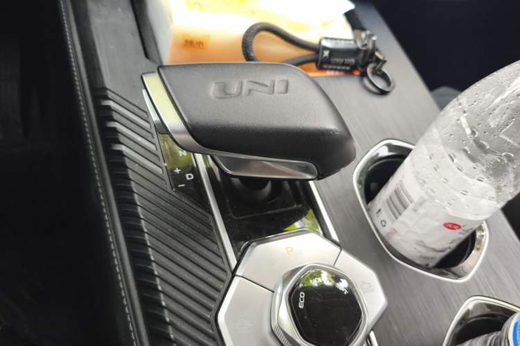 Used CHANGAN UNI-K 2021 2.0T Excellence Edition Gear Lever