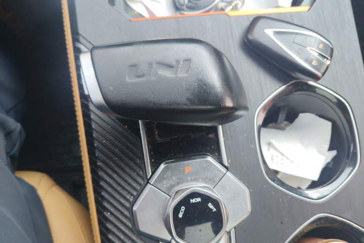 Used CHANGAN UNI-K 2021 2.0T Prestige Edition Gear Lever