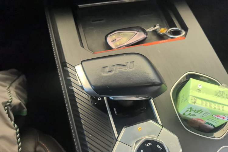 Used CHANGAN UNI-K 2021 2.0T Prestige Edition Gear Lever