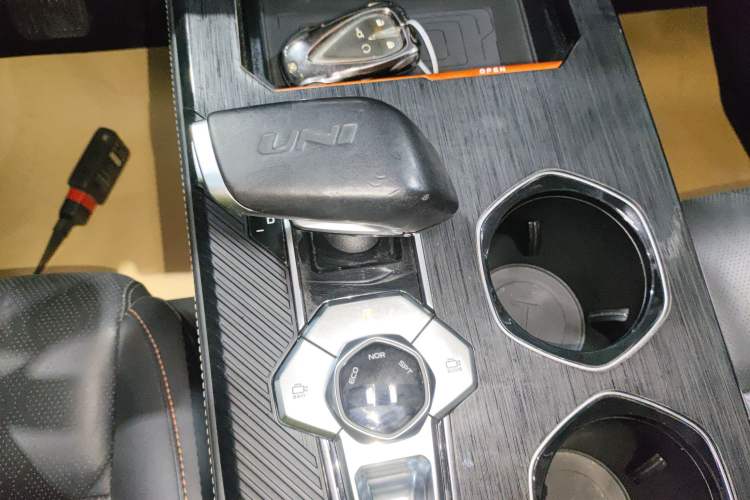 Used CHANGAN UNI-K 2021 2.0T Prestige Edition Gear Lever