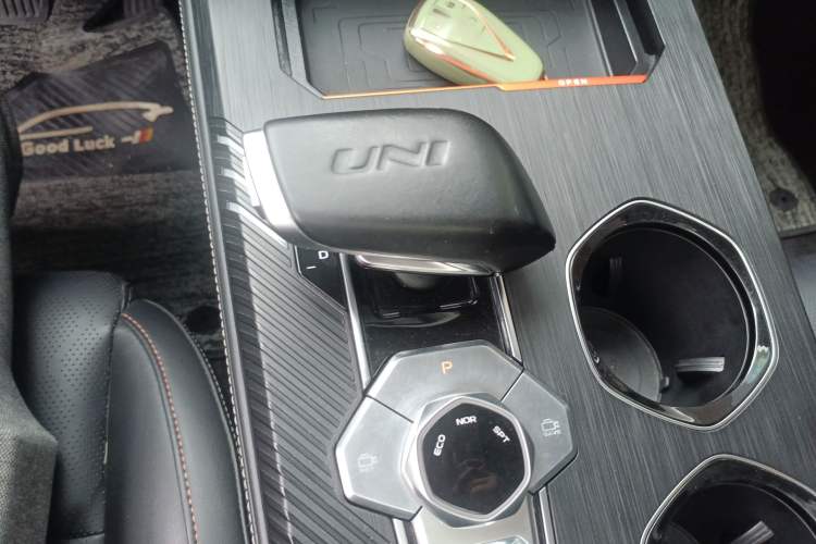 Used CHANGAN UNI-K 2021 2.0T Prestige Edition Gear Lever