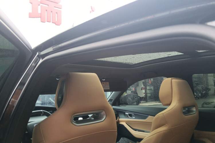 Used CHANGAN UNI-K 2021 2.0T All-Wheel Drive Prestige Version Headliner