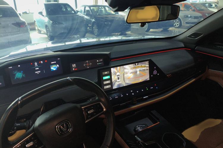 Used CHANGAN UNI-K 2021 2.0T Prestige Edition Interior 2