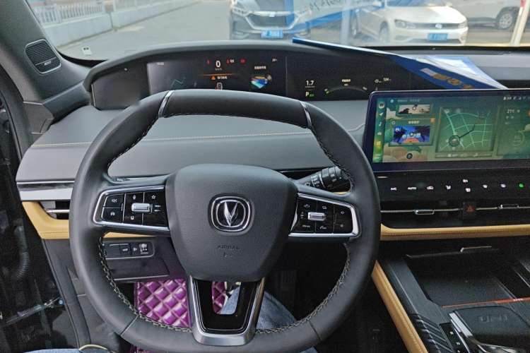 Used CHANGAN UNI-K 2021 2.0T Excellence Edition Interior 3