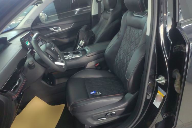 Used CHANGAN UNI-K 2021 2.0T All-Wheel Drive Prestige Version Left Front Seat
