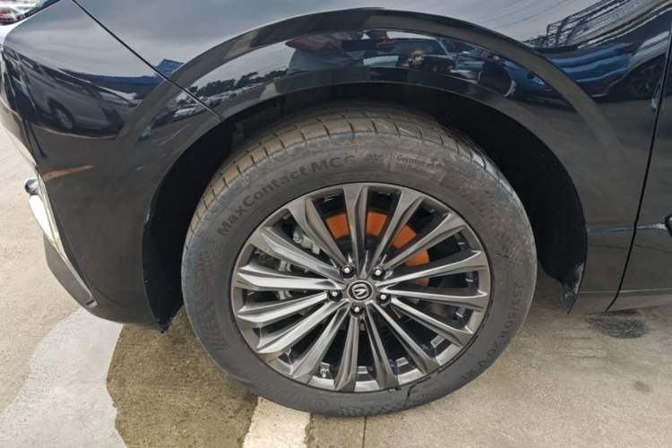 Used CHANGAN UNI-K 2021 2.0T Excellence Edition Left Front Wheel Hub