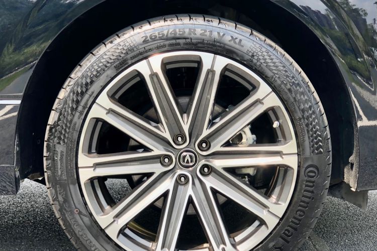 Used CHANGAN UNI-K 2021 2.0T All-Wheel Drive Prestige Version Left Front Wheel Hub