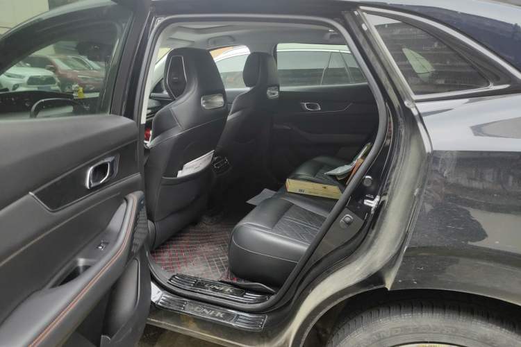 Used CHANGAN UNI-K 2021 2.0T All-Wheel Drive Prestige Version Left Rear Seat