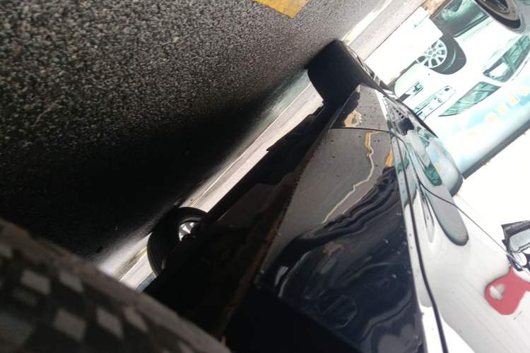 Used CHANGAN UNI-K 2021 2.0T All-Wheel Drive Prestige Version Left Side Sill