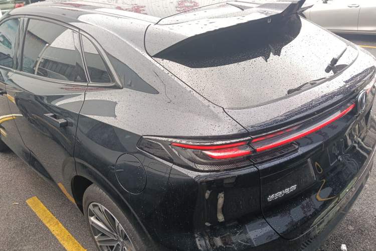 Used CHANGAN UNI-K 2021 2.0T All-Wheel Drive Prestige Version Rear Left 45 Deg