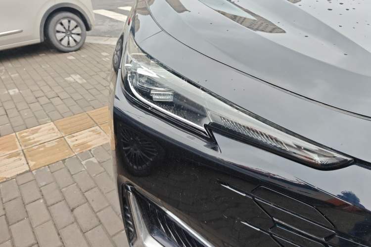 Used CHANGAN UNI-K 2021 2.0T Prestige Edition Right Front Headlight