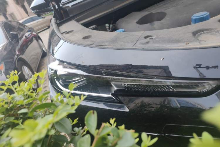 Used CHANGAN UNI-K 2021 2.0T All-Wheel Drive Prestige Version Right Front Headlight