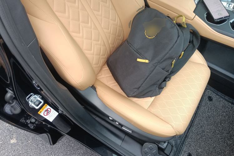 Used CHANGAN UNI-K 2021 2.0T All-Wheel Drive Prestige Version Right Front Seat