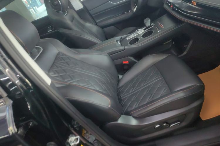 Used CHANGAN UNI-K 2021 2.0T All-Wheel Drive Prestige Version Right Front Seat