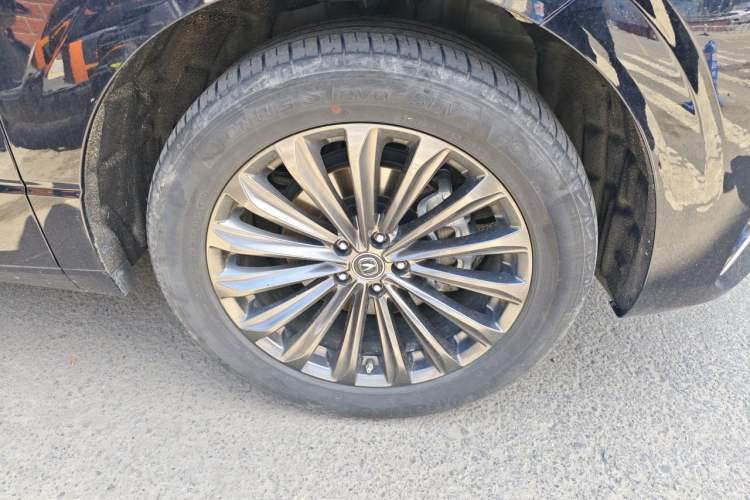 Used CHANGAN UNI-K 2021 2.0T Excellence Edition Right Front Wheel Hub