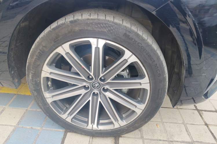 Used CHANGAN UNI-K 2021 2.0T Prestige Edition Right Front Wheel Hub