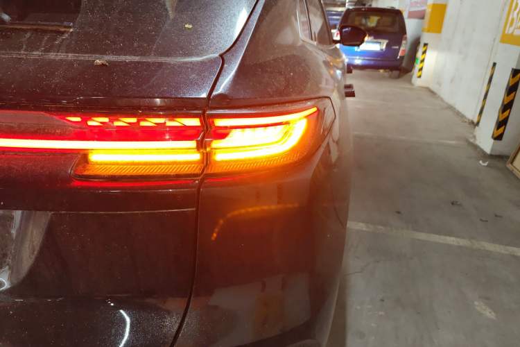 Used CHANGAN UNI-K 2021 2.0T Excellence Edition Right Rear Taillight