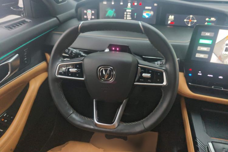 Used CHANGAN UNI-K 2021 2.0T All-Wheel Drive Prestige Version Steering Wheel