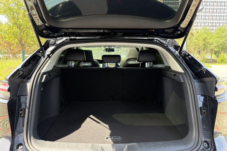 Used CHANGAN UNI-K 2021 2.0T Luxury Version Trunk