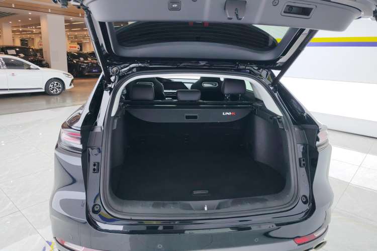 Used CHANGAN UNI-K 2021 2.0T Prestige Edition Trunk