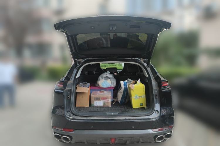 Used CHANGAN UNI-K 2021 2.0T All-Wheel Drive Prestige Version Trunk