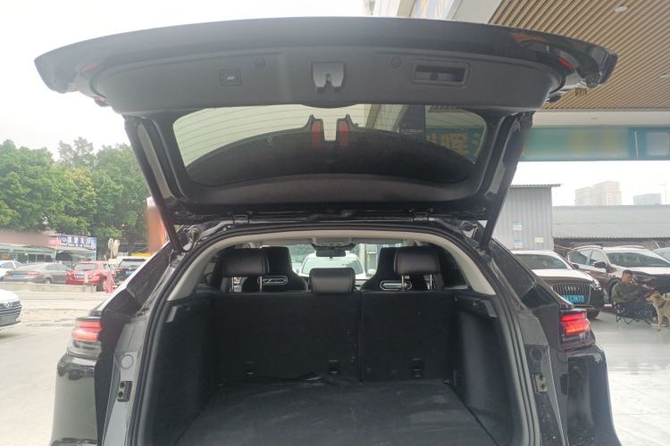 Used CHANGAN UNI-K 2021 2.0T Prestige Edition Trunk