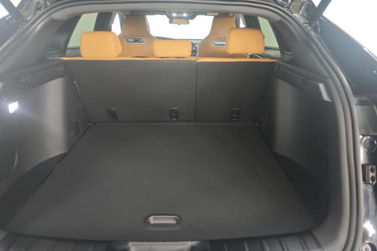 Used CHANGAN UNI-K 2021 2.0T All-Wheel Drive Prestige Version Trunk