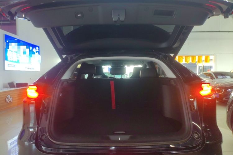 Used CHANGAN UNI-K 2021 2.0T All-Wheel Drive Prestige Version Trunk