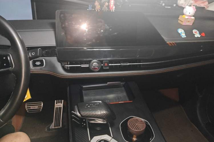 Used CHANGAN UNI-K 2021 2.0T Prestige Edition Audio And AC Panel