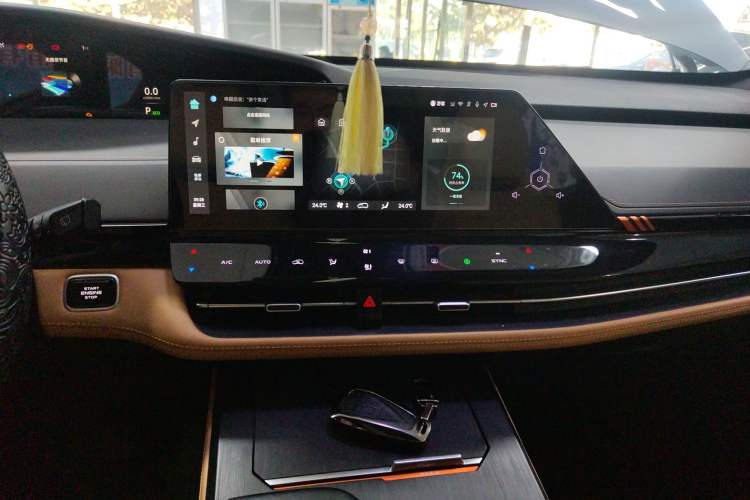 Used CHANGAN UNI-K 2021 2.0T Excellence Edition Audio And AC Panel