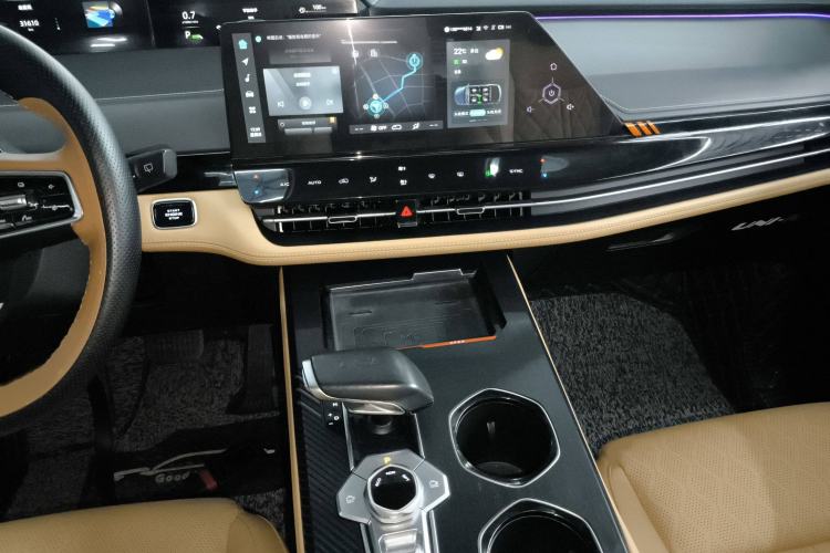 Used CHANGAN UNI-K 2021 2.0T Prestige Edition Audio And AC Panel