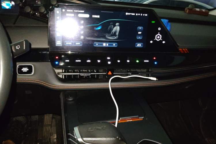 Used CHANGAN UNI-K 2021 2.0T Excellence Edition Audio And AC Panel