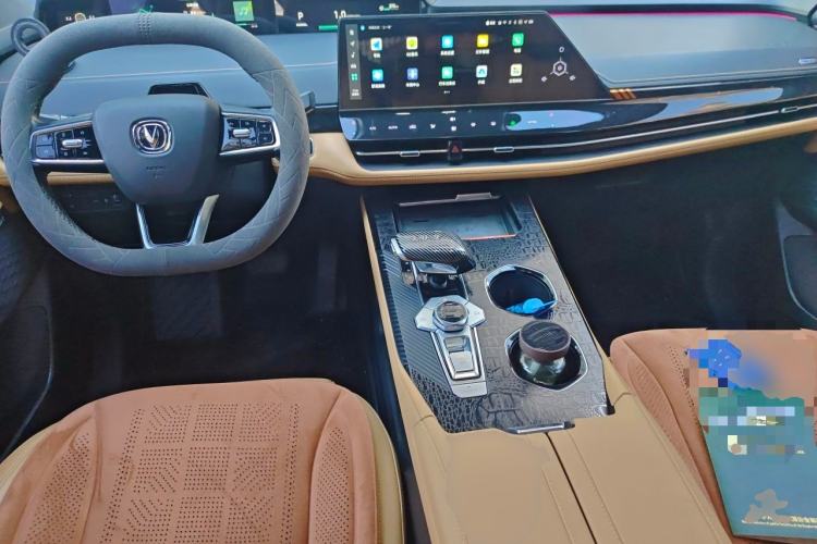 Used CHANGAN UNI-K 2021 2.0T Prestige Edition Center Console