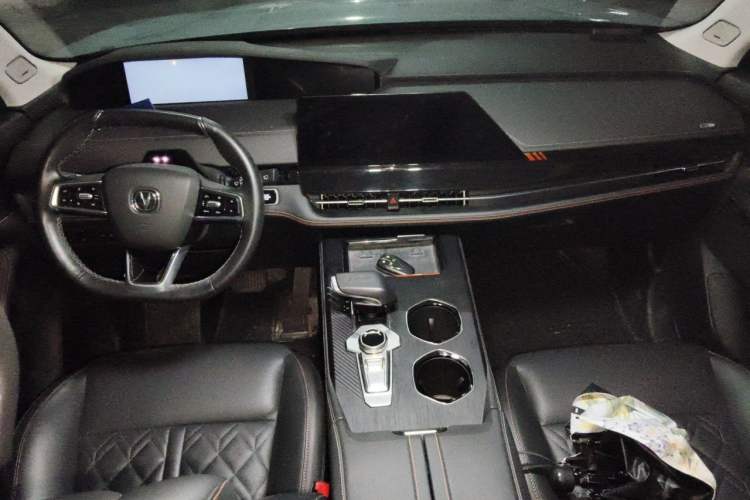 Used CHANGAN UNI-K 2021 2.0T Prestige Edition Center Console