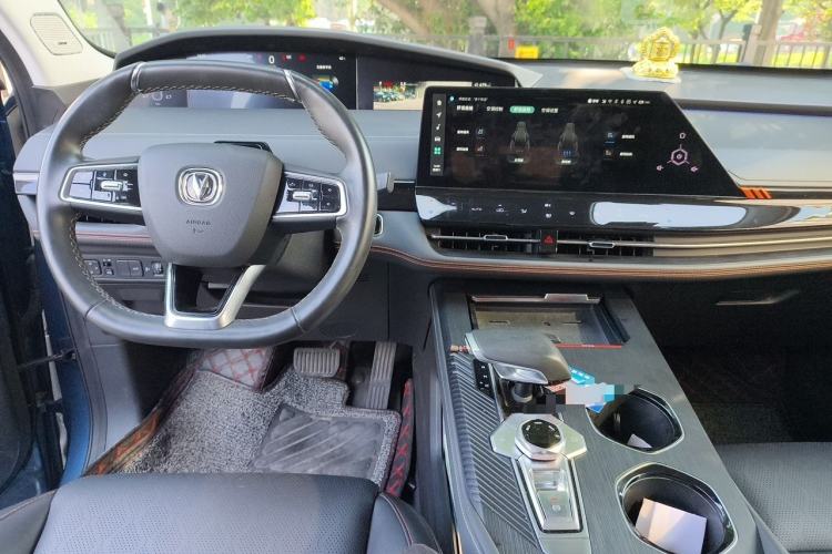 Used CHANGAN UNI-K 2021 2.0T Prestige Edition Center Console
